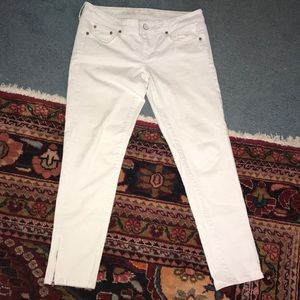 Women’s white jeans